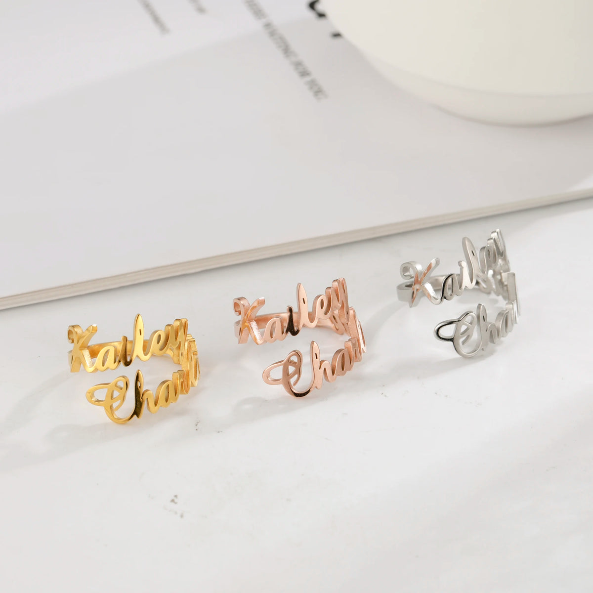 ❤️ Personalisierter Doppel-Namensring aus Edelstahl – Verstellbarer Ring mit zwei Wunschnamen für Damen