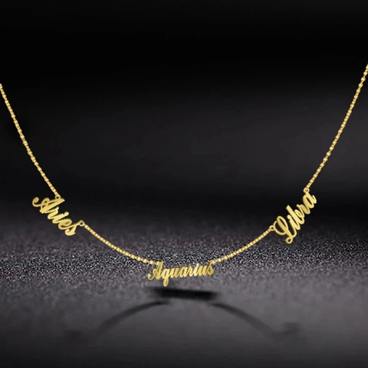 Personalisierte Namenskette aus Edelstahl in Gold mit individuellem Wunschnamen für Damen und Herren.