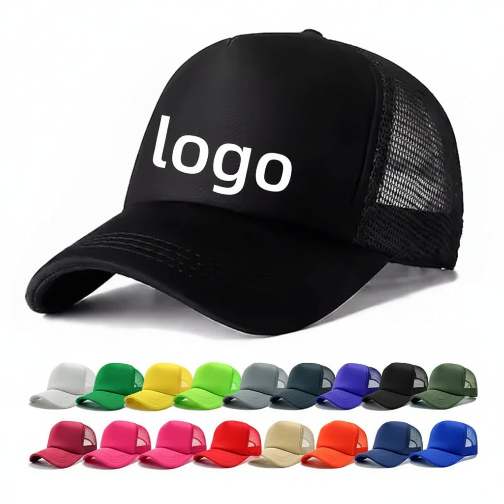 Schwarze Kappe mit Schriftzug"Logo" auf weißem Hintergrund. Weitere Farben erhältlich