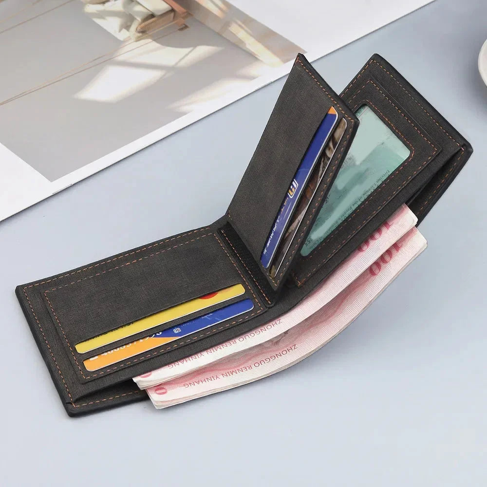 Personalisierte Herren-Geldbörse mit Namensgravur 🖤 Kleine Geldbörse aus Kunstleder im minimalistischen Design