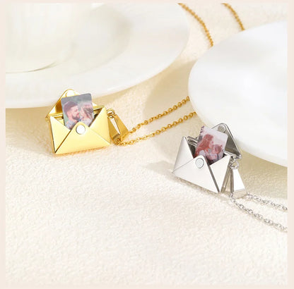 💌 Personalisierte Foto Medaillon Halskette mit Umschlag Anhänger – 📸 Halskette mit Bild im Inneren – 🎁 Romantisches Geschenk für Frauen