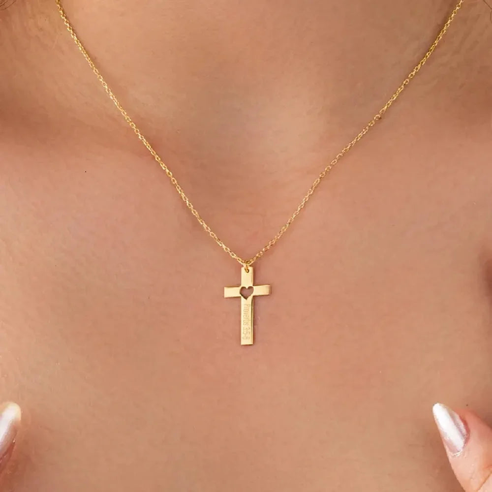 Personalisierte Kreuz-Halskette mit Name ❤️ Edelstahl Kette mit Herz-Kreuz-Anhänger für Damen & Herren