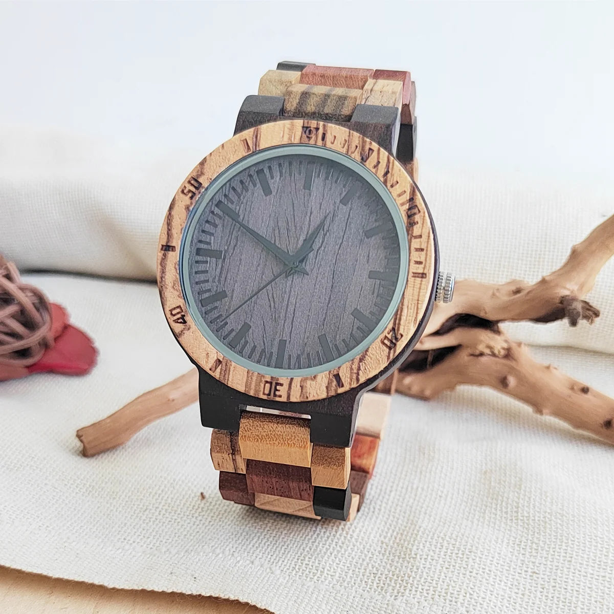 ⌚ Vintage Holz Armbanduhr für Damen & Herren – 🌳 Elegante Quarz Uhr aus Holz – 🎁 Stilvolles Geschenk für Geburtstag & Weihnachten