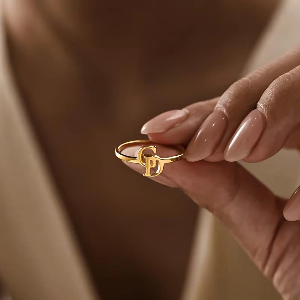 ❤️ Personalisierter offener Ring mit doppelten Initialen aus Edelstahl – Individueller Damen- & Partnerring