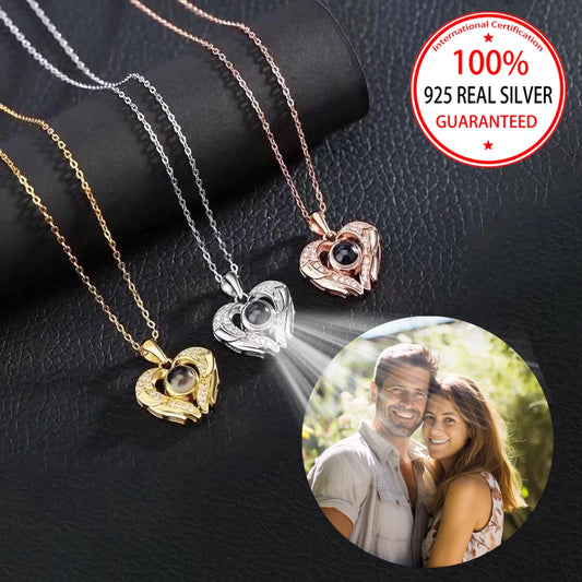 Personalisierte Foto Projektions Halskette aus 925 Sterling Silber mit Zirkon Anhänger und individuellem Bild für Damen. In verschiedene Farben