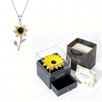 ❤️ Personalisierte Foto Projektions Halskette mit eigenem Bild – Edelstahl Anhänger mit Sonnenblumen Geschenkbox für Damen
