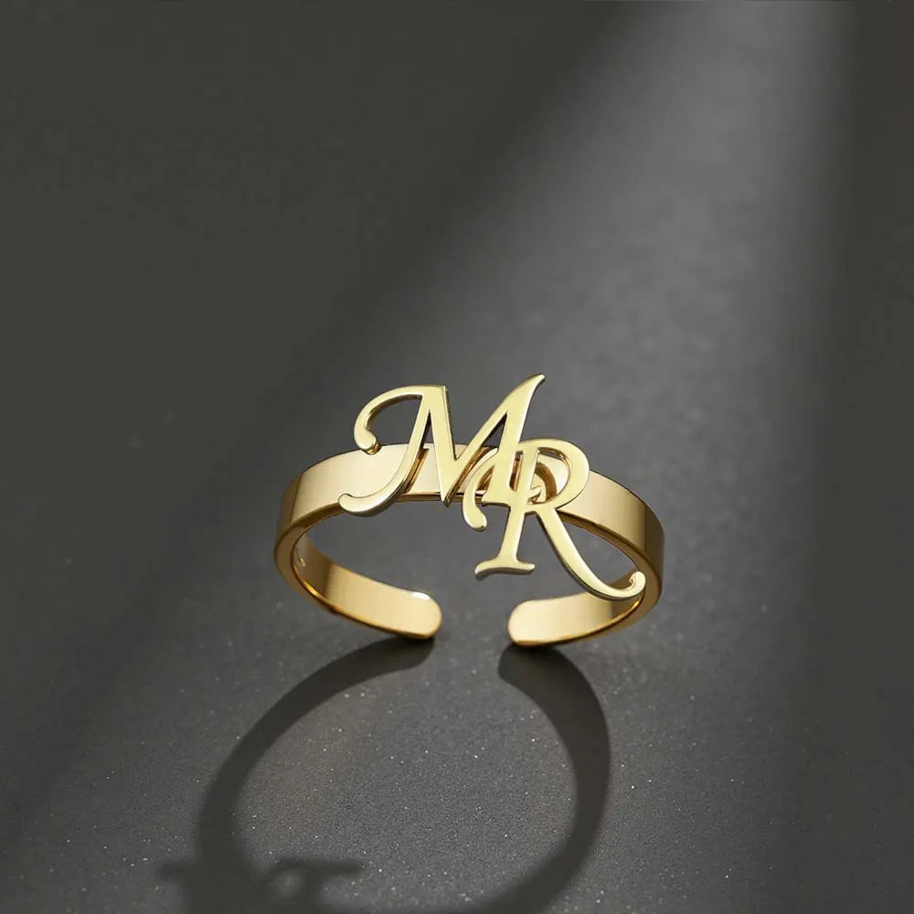 ❤️ Personalisierter Initialen Ring aus Edelstahl – Individueller Damenring mit Buchstaben als romantisches Geschenk