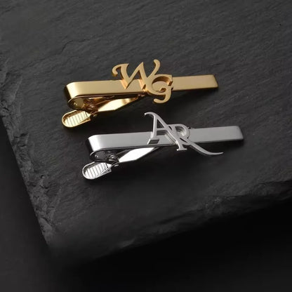 ❤️ Personalisierte Krawattenklammer mit Initialen aus Edelstahl – Individueller Krawattenclip für Herren, Bräutigam & Trauzeugen