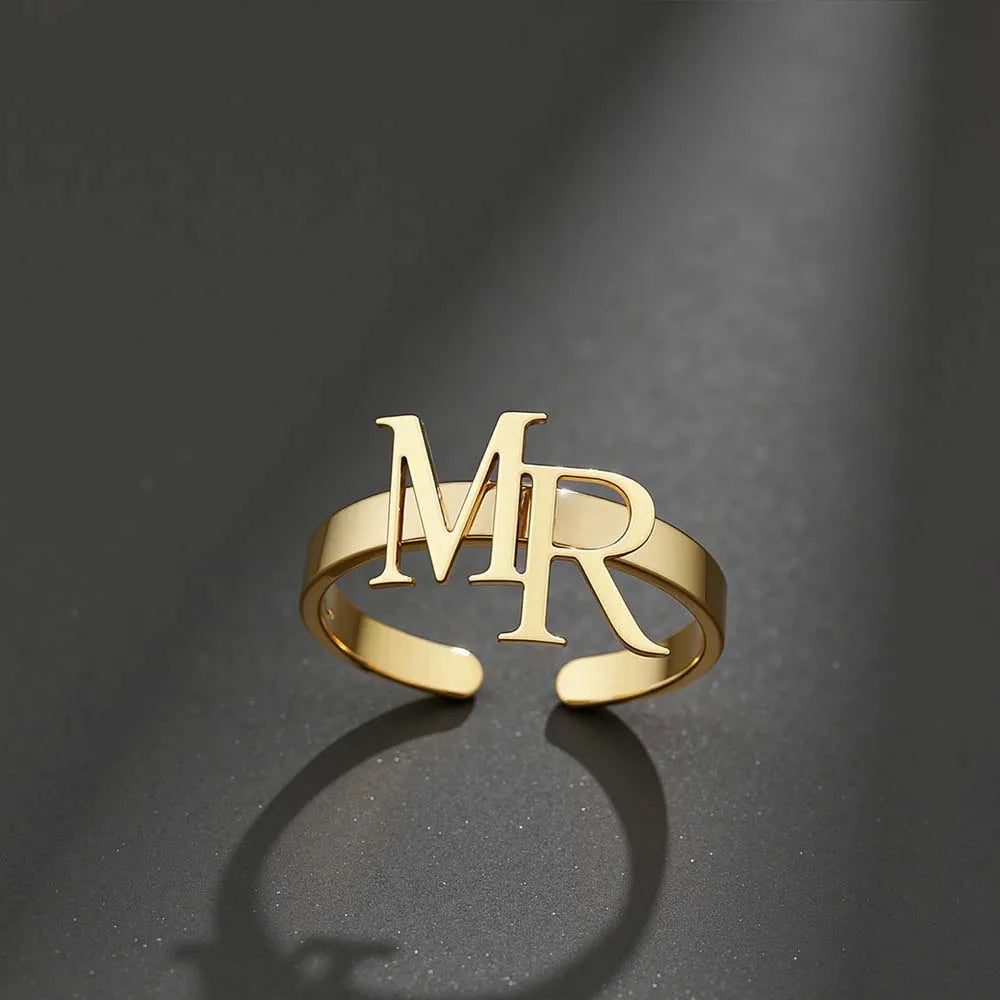 ❤️ Personalisierter Initialen Ring aus Edelstahl – Individueller Damenring mit Buchstaben als romantisches Geschenk
